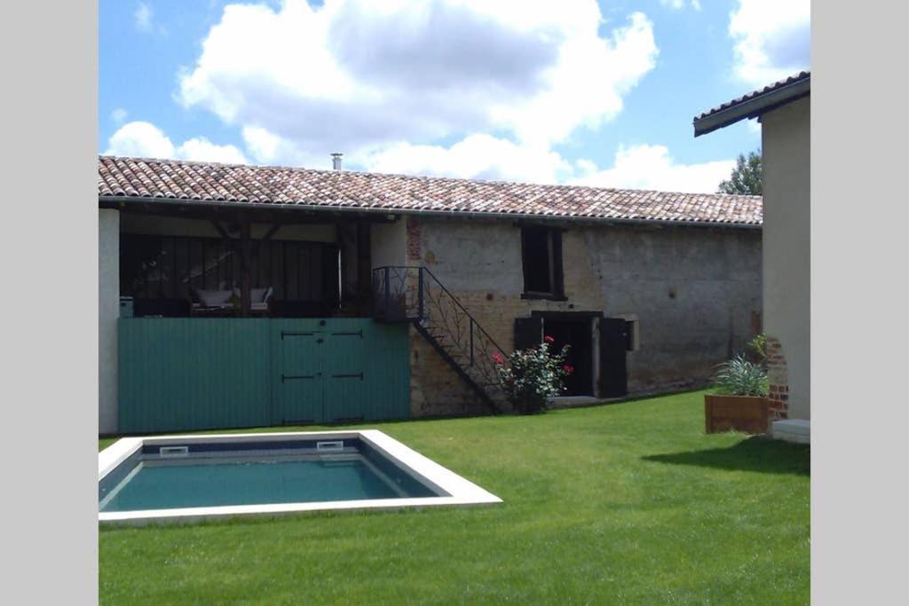De Charme 4 Etoiles - Campagne Apartment Genouilleux